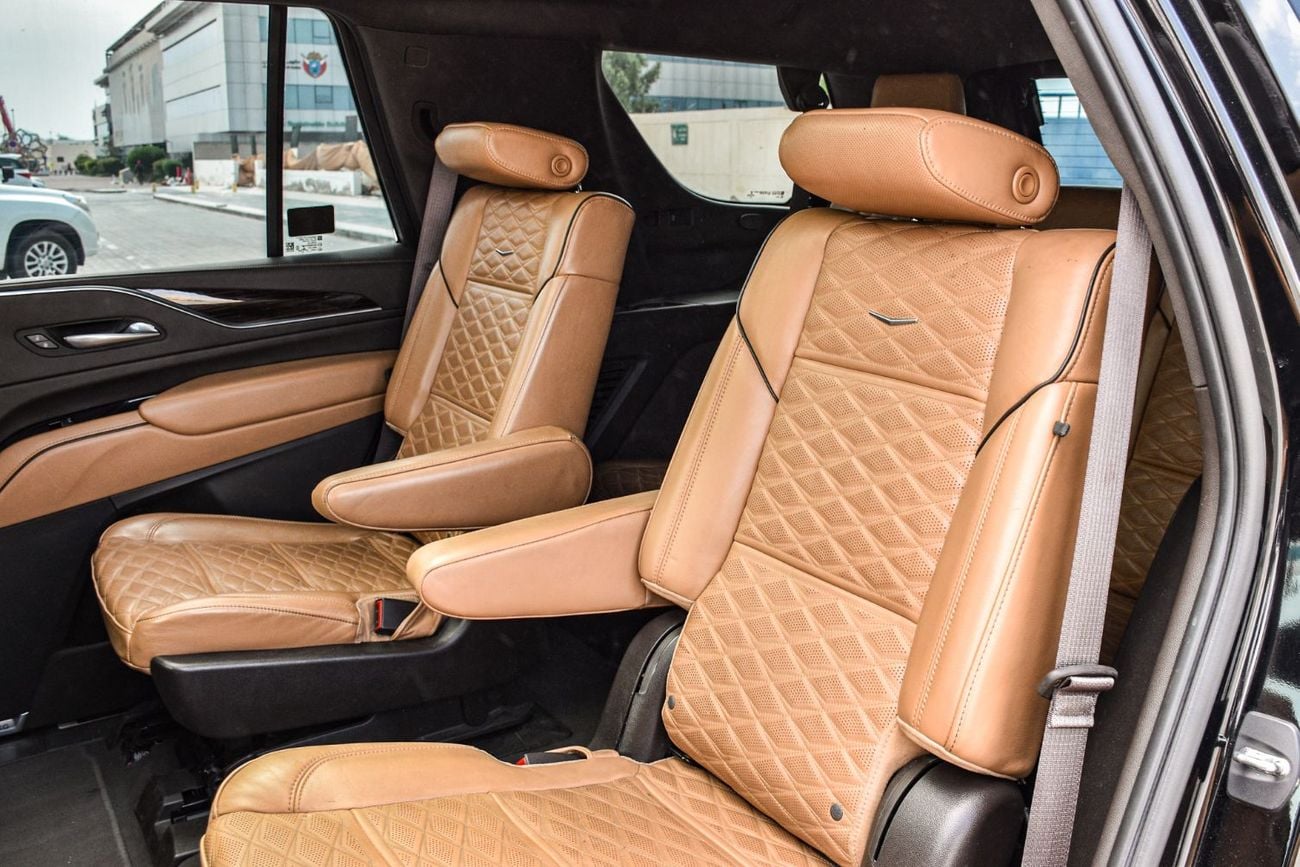 كاديلاك إسكالاد Sport Platinum 6.2L 4WD