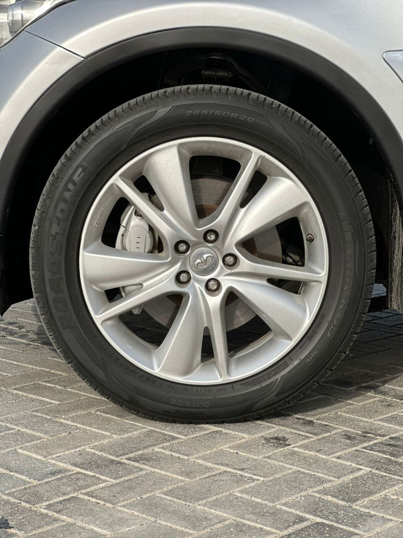 إنفينيتي QX70