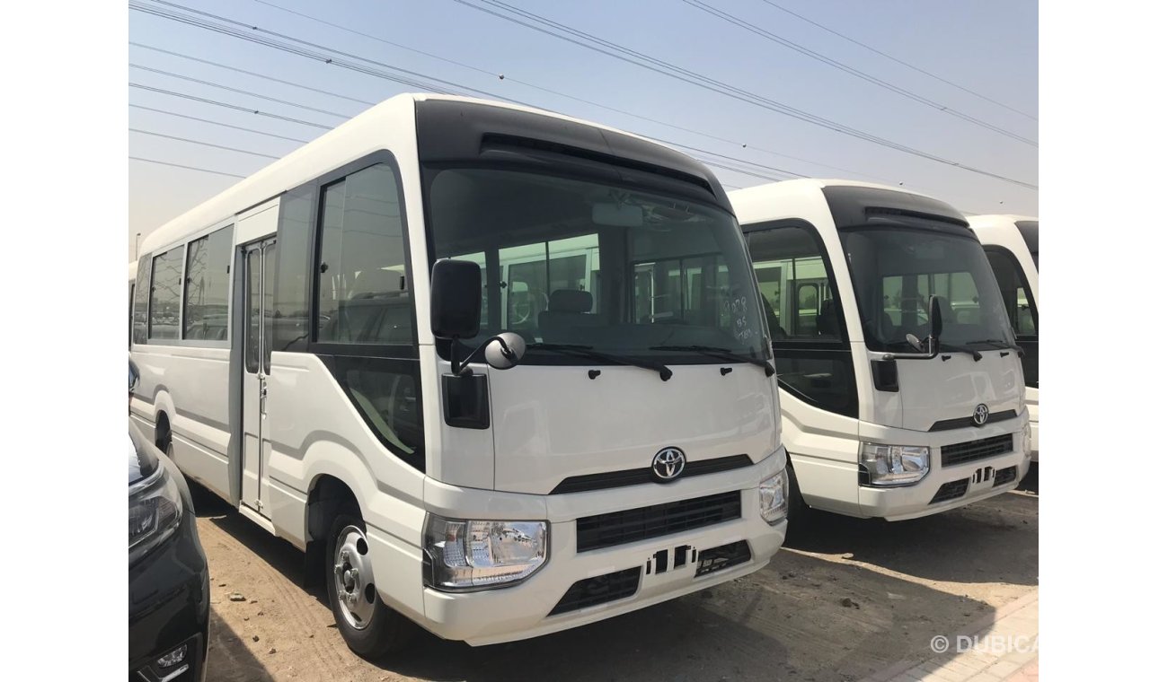 تويوتا كوستر FULL  OPTION DIESEL 30 SEATS