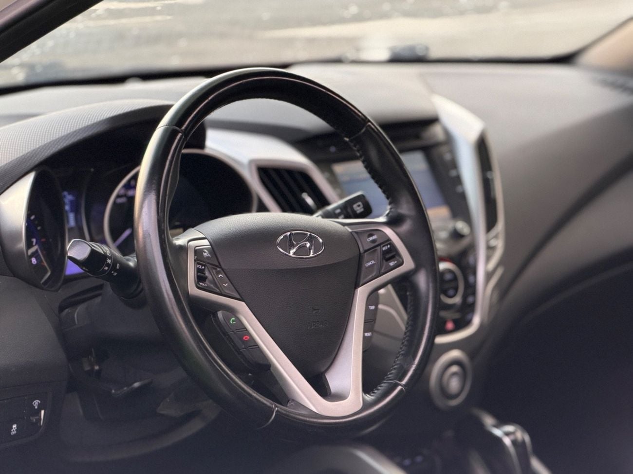 Hyundai Veloster GLS 1.6L Hyundai Veloster GLS Top 1.6L / 2016 / GCC / Free Accident Clean/ Original paint