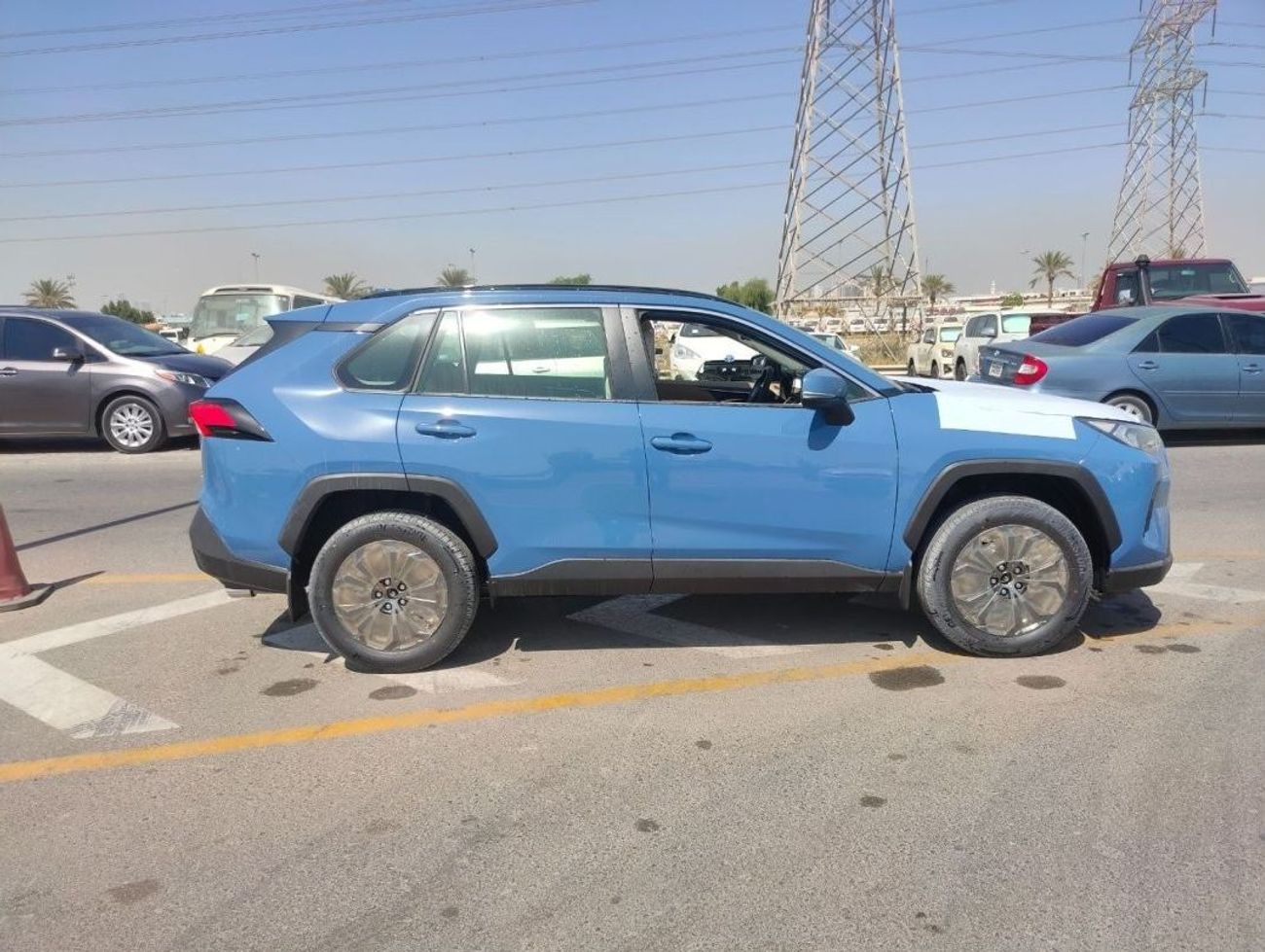 Toyota RAV4 2022 Toyota RAV4 2.5L Sami Full Option