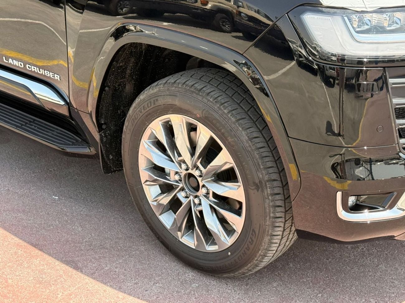 Toyota Land Cruiser VX TOYOTA LAND CRUISER 3.5 VX 2025
