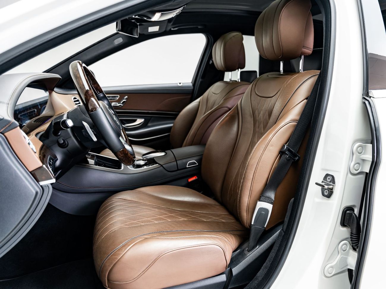 Mercedes-Benz S 560 Std 4.0L (469 HP) Mercedes S Class 560, 2027 Mercedes Warranty + Service Contract, GCC