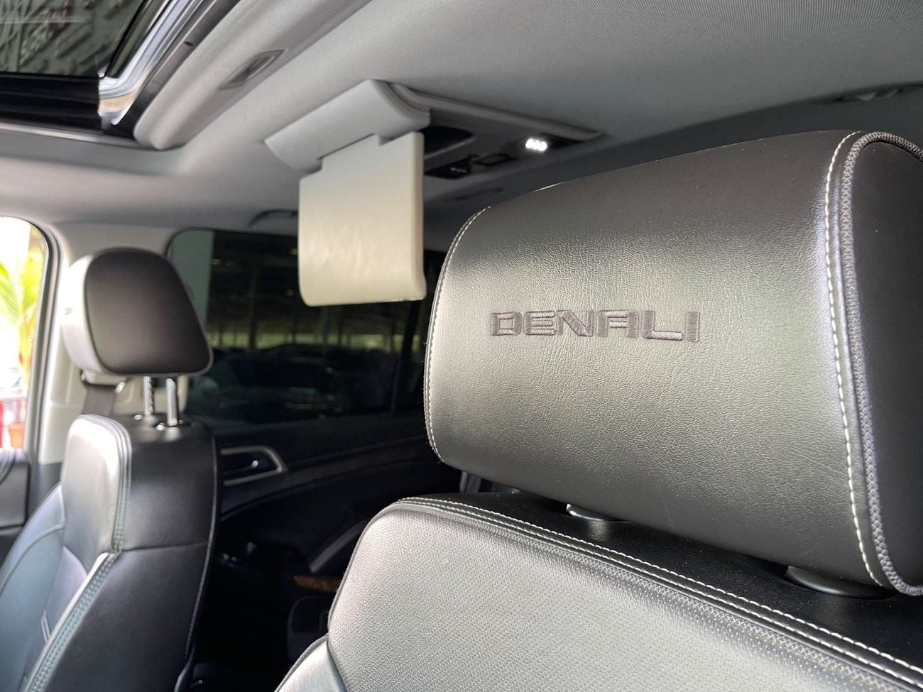 جي أم سي يوكون Denali 6.2L (8 Seater)