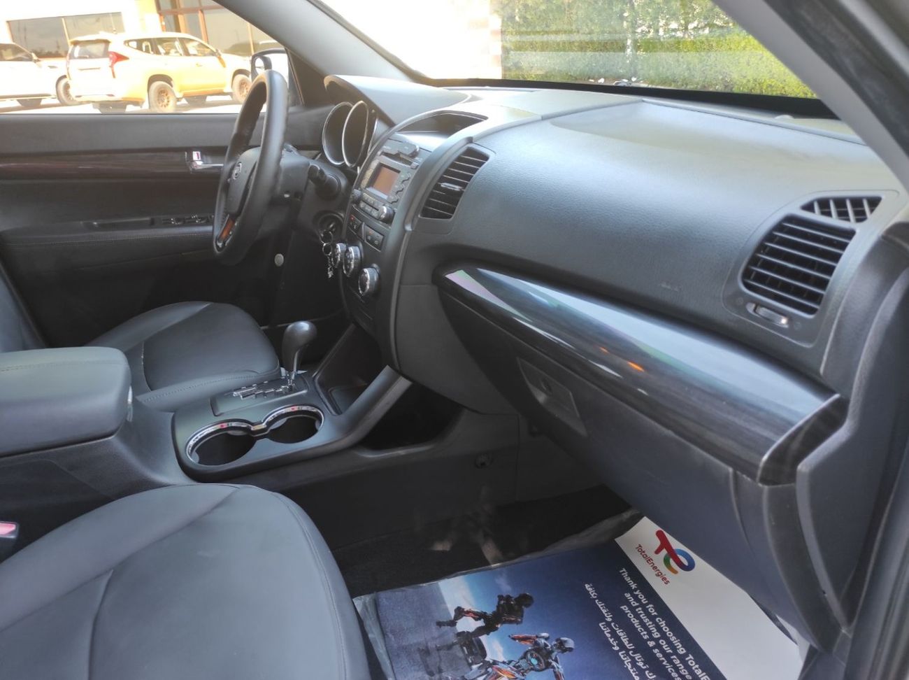 كيا سورينتو Base 3.3L AWD Kia Sorrento 2013 usa V6 7 seater full automatic