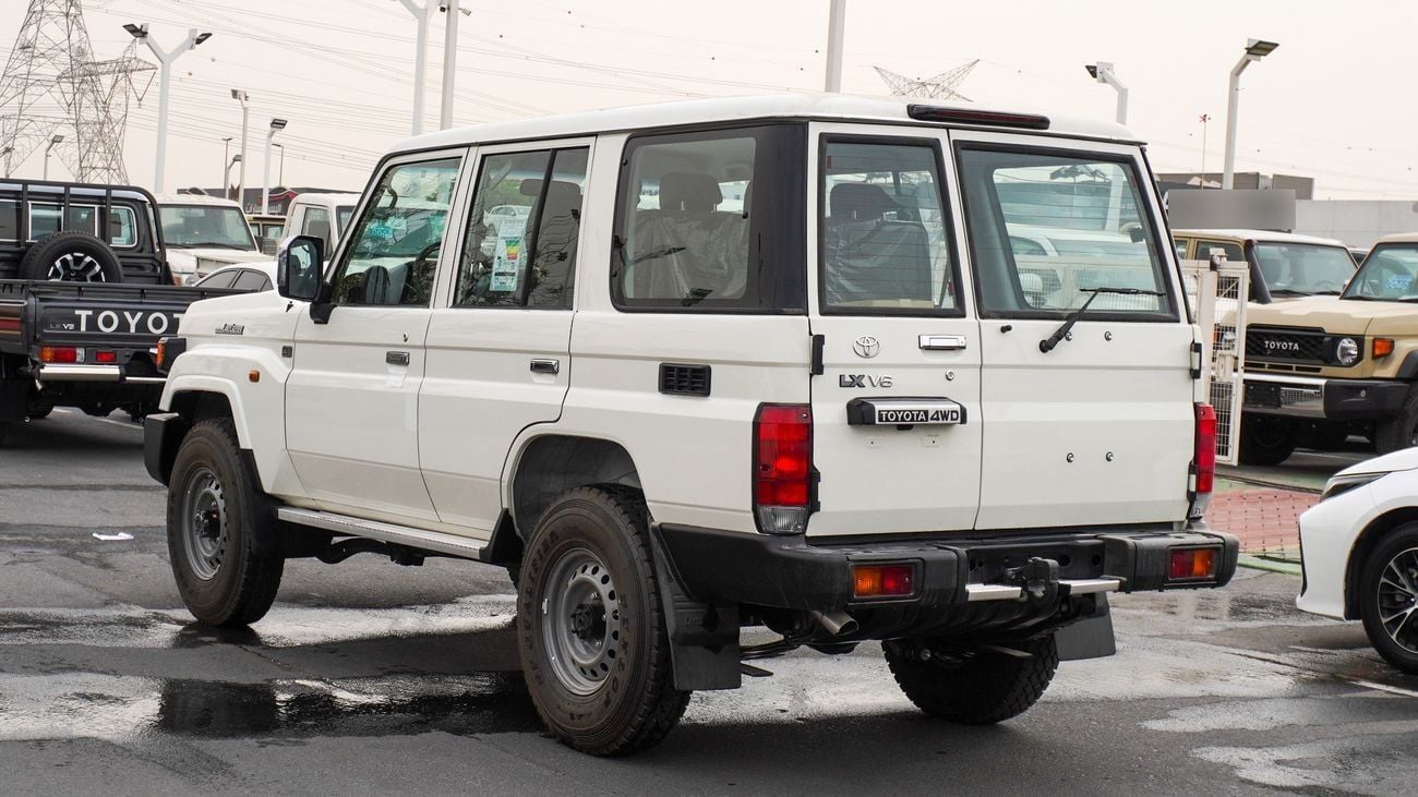 تويوتا لاند كروزر 70 LC76 Hardtop 4.0L Petrol V6 5Doors, M/T 2025
