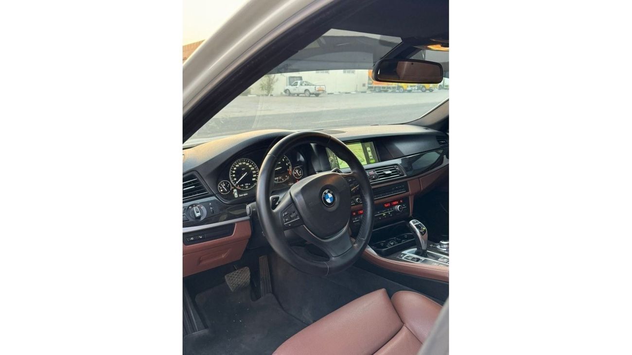 بي أم دبليو 535i لاكجري