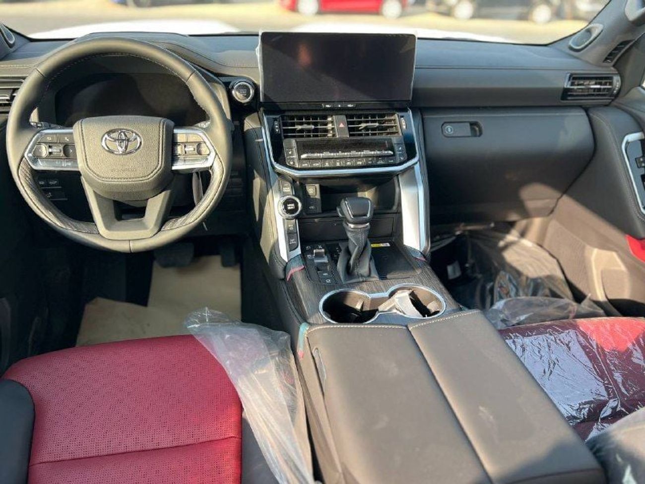 Toyota Land Cruiser VXR 3.5L PTR A/T // 2026 // FULL OPTION WITH KIT , RADAR & 360 CAMERA , HEAD UP DISPLAY // SPECIAL O