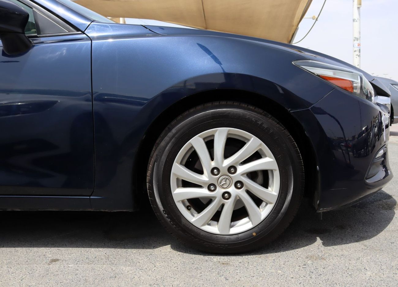 Mazda 3 Comfort Plus ACCIDENTS FREE - GCC - MID OPTION - PERFECT CONDITION INSIDE OUT