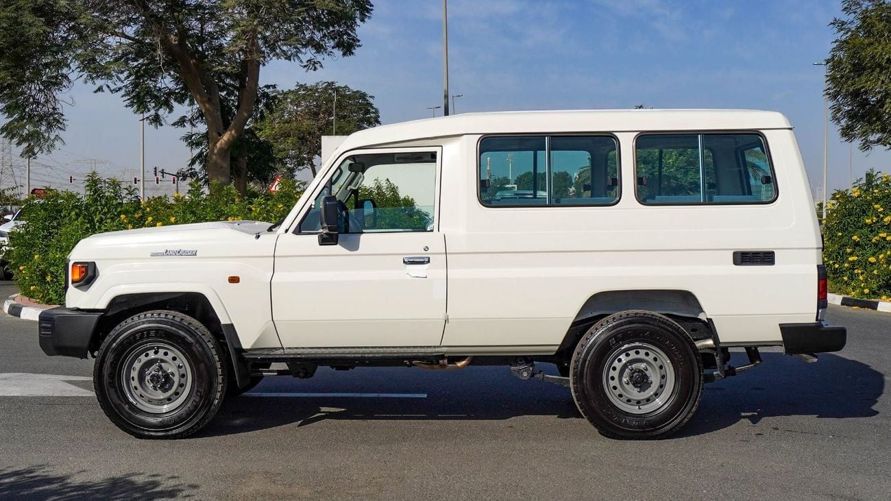 Toyota Land Cruiser 70 LC 78 HARDTOP 4.0L MT ECTAGR021 - 2026 Toyota LC78 3 Doors Hardtop - 4.0L Petrol Manual White