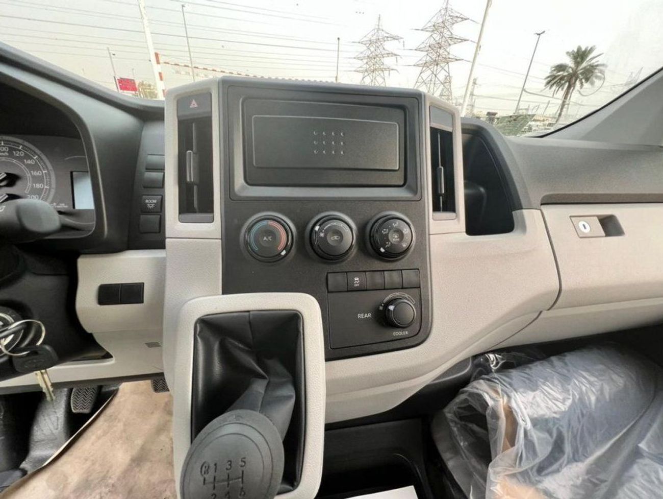 تويوتا هاياس High Roof New shape Black pumber 2.8L M/T DIESEL 2026 MODEL