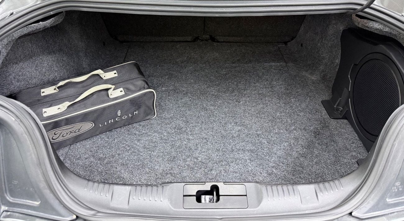 Ford Mustang GT Premium 5.0L V8