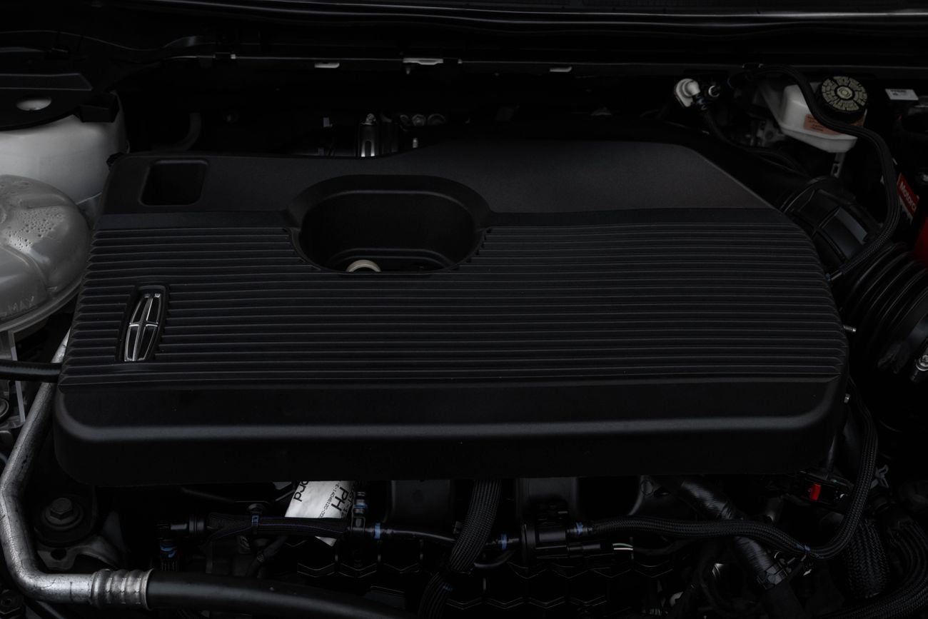 لينكولن كورساير Lincoln Corsair AWD