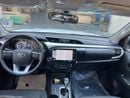 Toyota Hilux SR5 (NON GCC) Hilux 2.4 diesel Full option  Push start GCC
