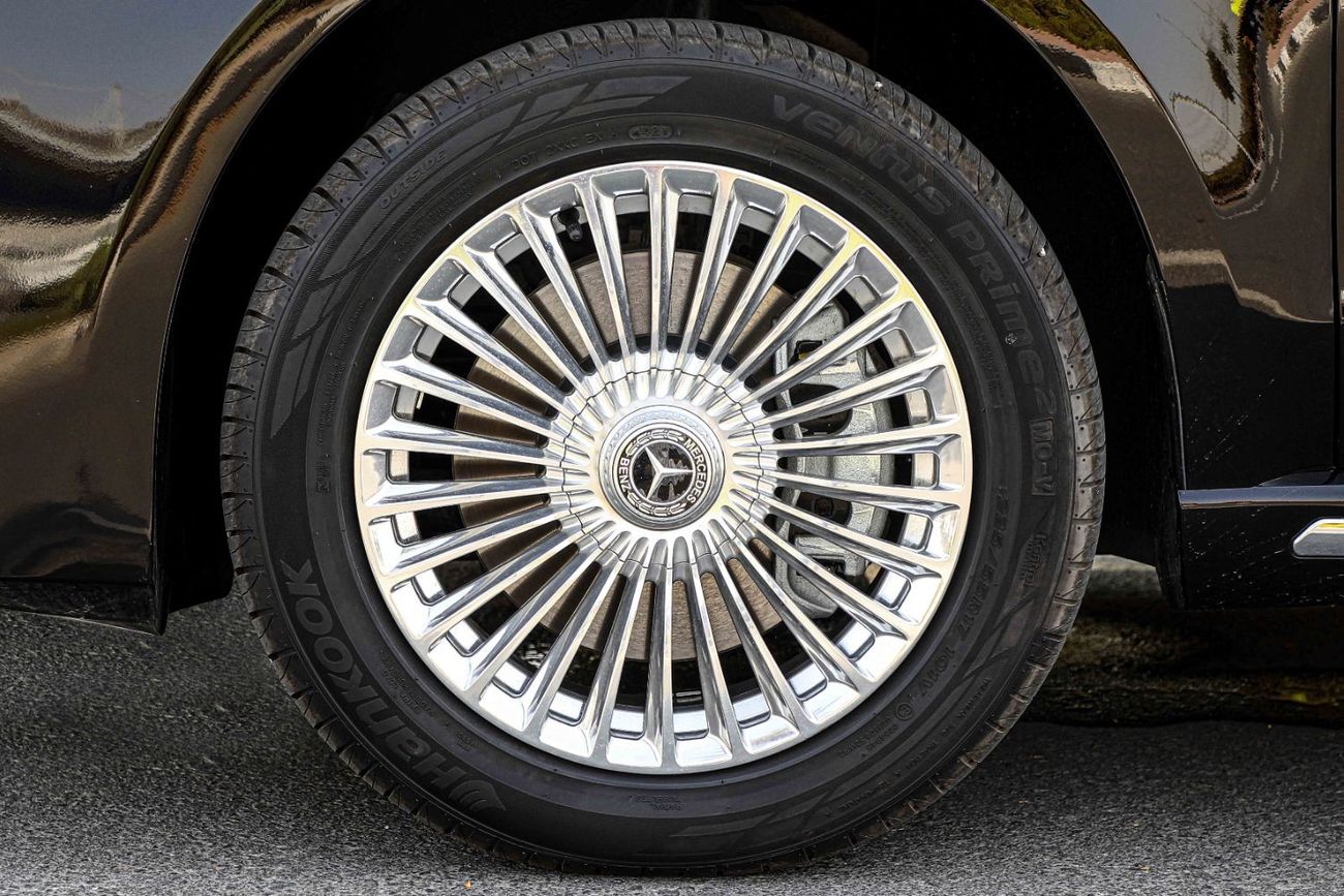 Mercedes Maybach V250 Maybach Brand New 2022 Mercedes Benz V250 4X2 2.0 VIP LUXURY Petrol