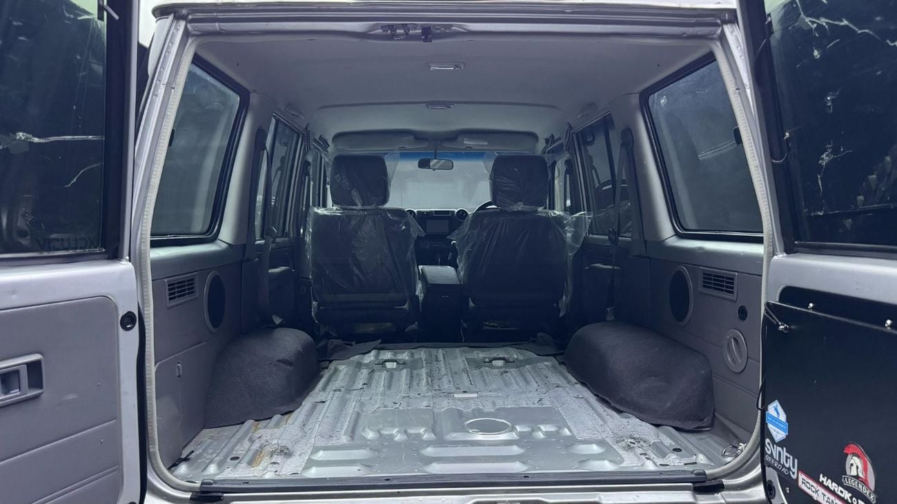 تويوتا لاند كروزر 70 DIESEL 5 DOORS HARDTOP 2013 MODEL RIGHT HAND DRIVE