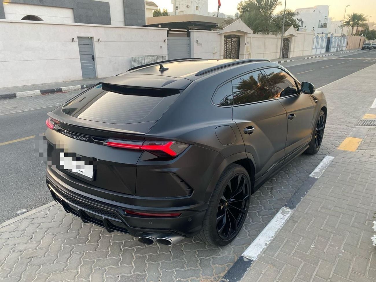 لامبورغيني اوروس STD 4.0T V8