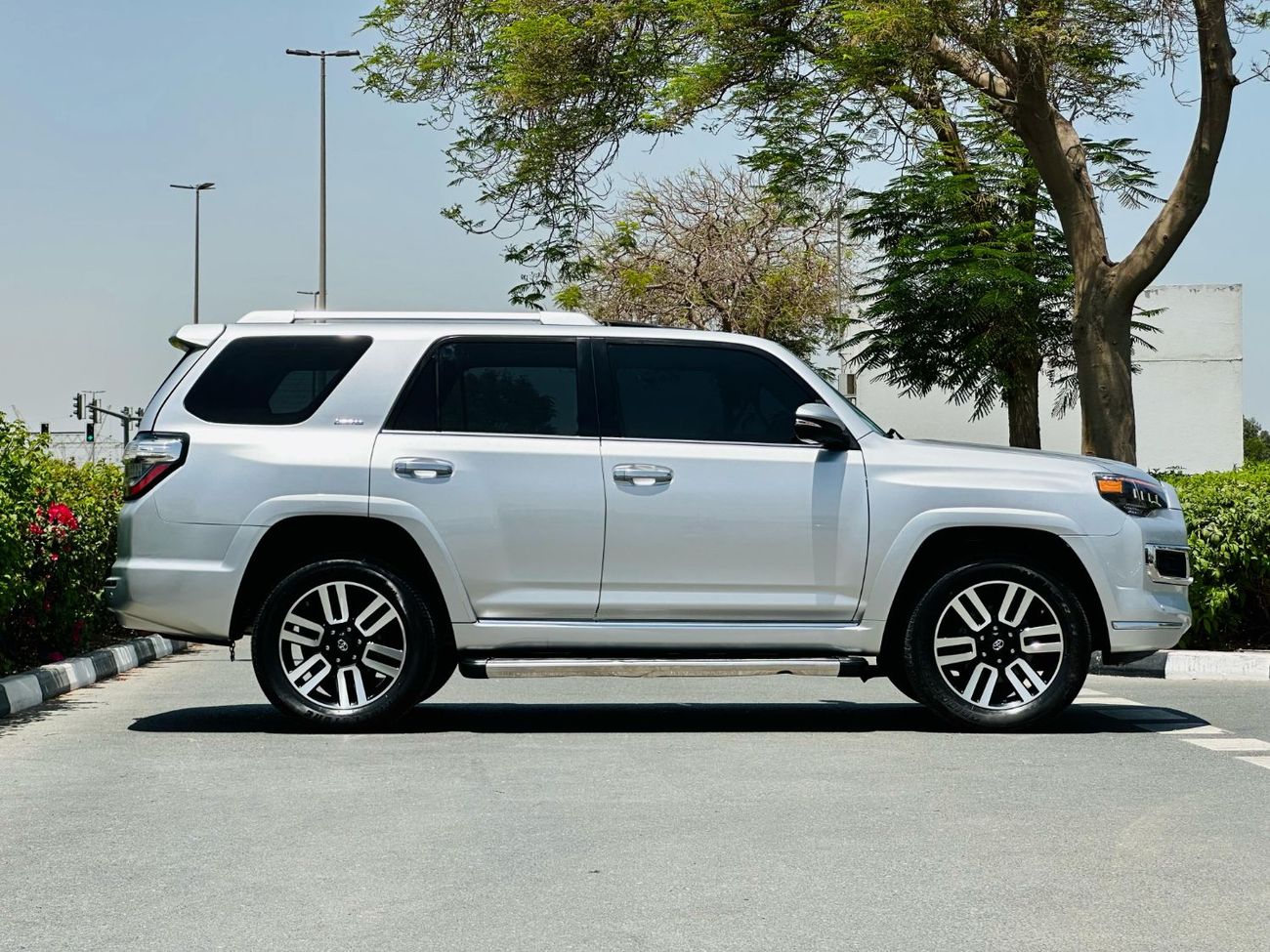 Toyota 4Runner LIMITED Full option