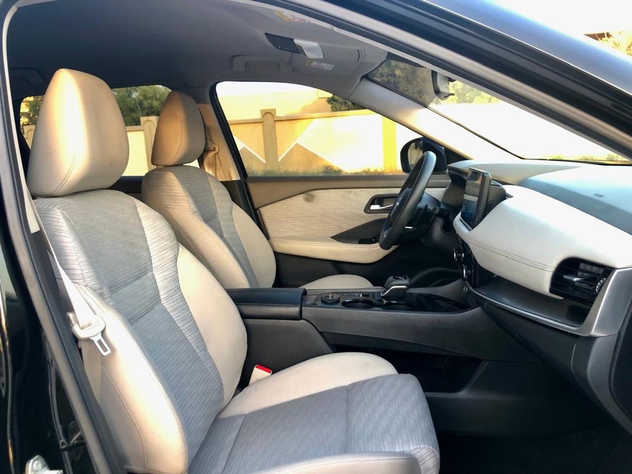 نيسان إكس تريل NISSAN XTRAIL 2.5L  7 SEATER 2023 GCC Spices