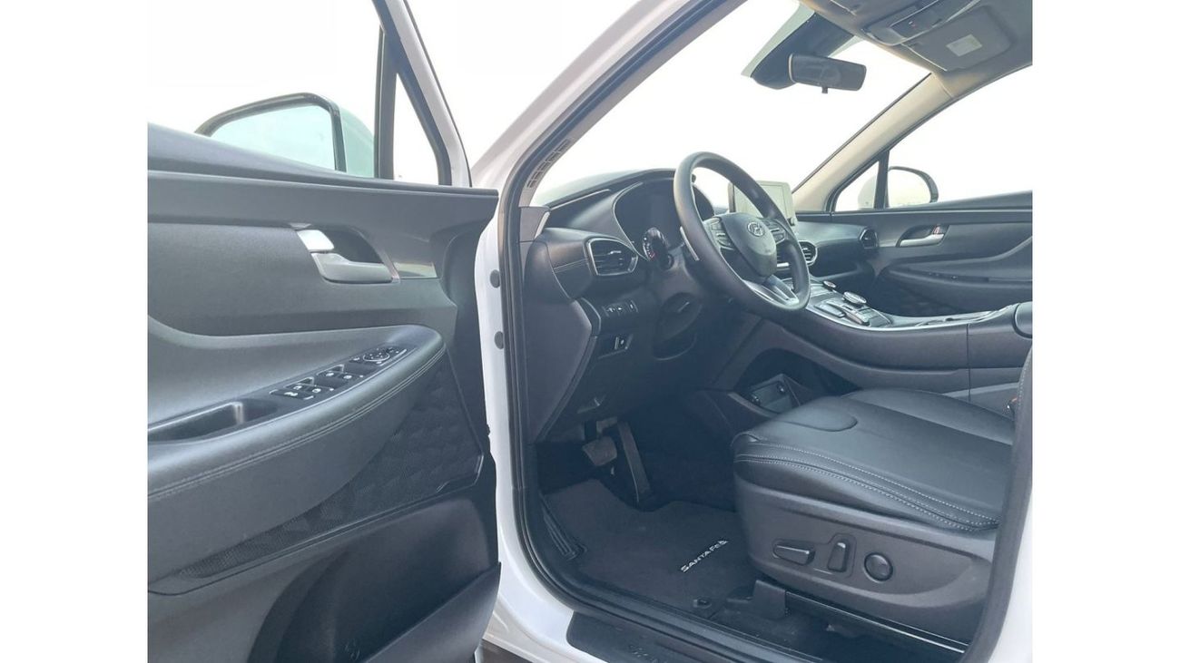 هيونداي سانتا في 2021 Hyundai Santa Fe SEL+ Premium Push Start - 2.5L V4 - AWD 4x4 Multi Drive Mode - 42,600 Mileage