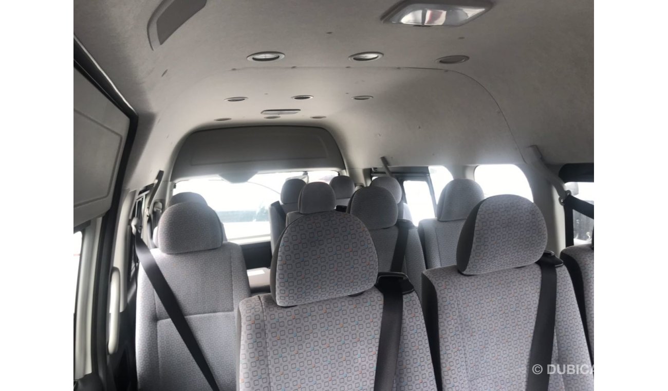 Toyota Hiace 13 seats