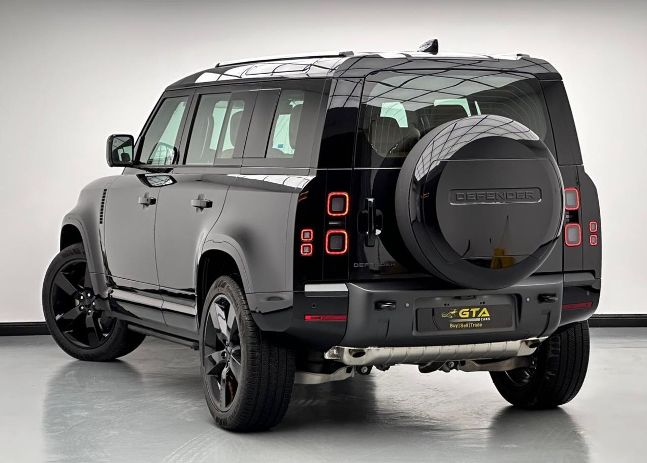 Land Rover Defender 2026 Land Rover Defender 110 HSE X-Dynamic P400, 5 Years Land Rover Warranty, Excellent Condition, G