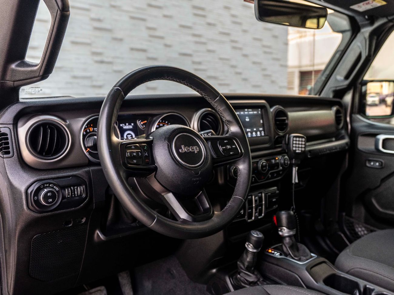 Jeep Wrangler Unlimited Sport 3.6L A/T