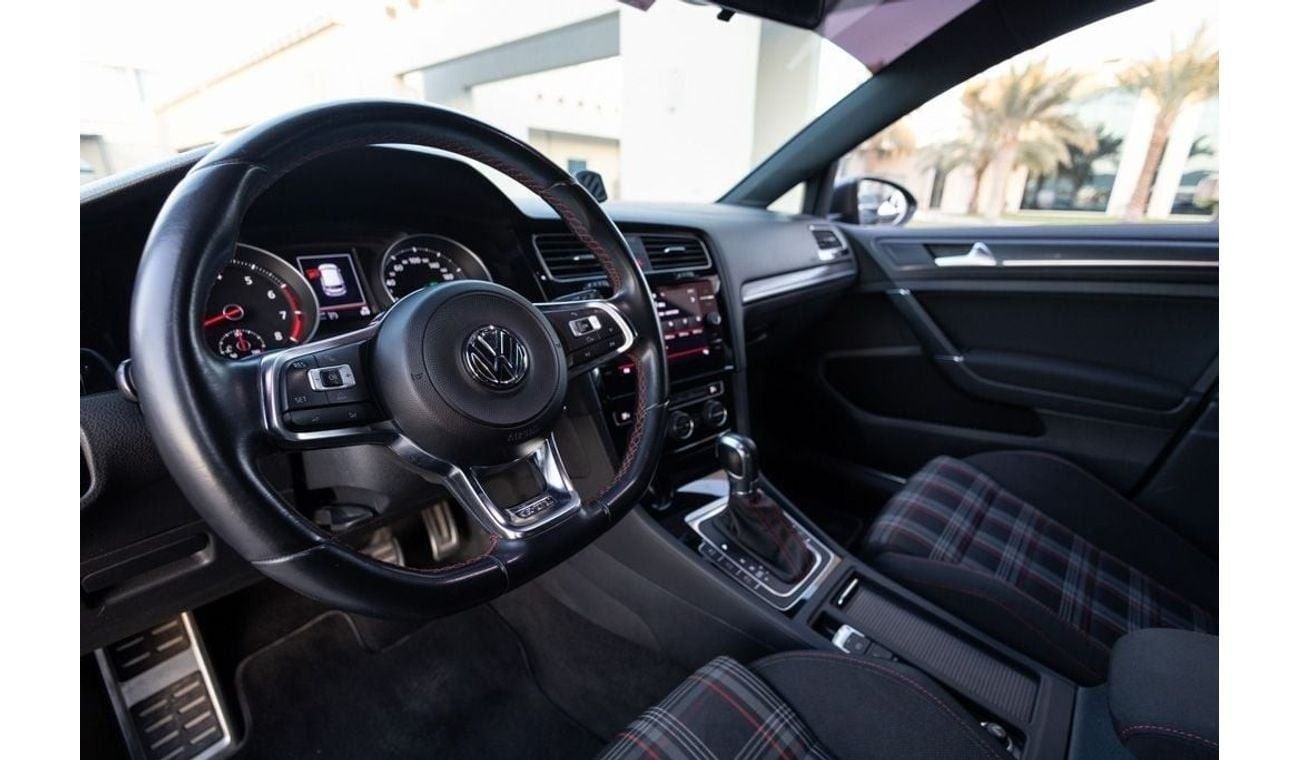 فولكس واجن جولف GTI Fabric + 2.0L Volkswagen Golf GTI 2019 GCC under Warranty with Flexible Down-Payment.