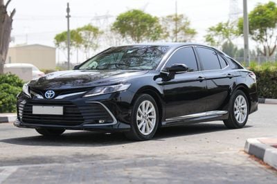 Toyota Camry GLE HEV 2023 Toyota Camry Hybrid GLE Full Option | Premium Hybrid Sedan for Export from Dubai