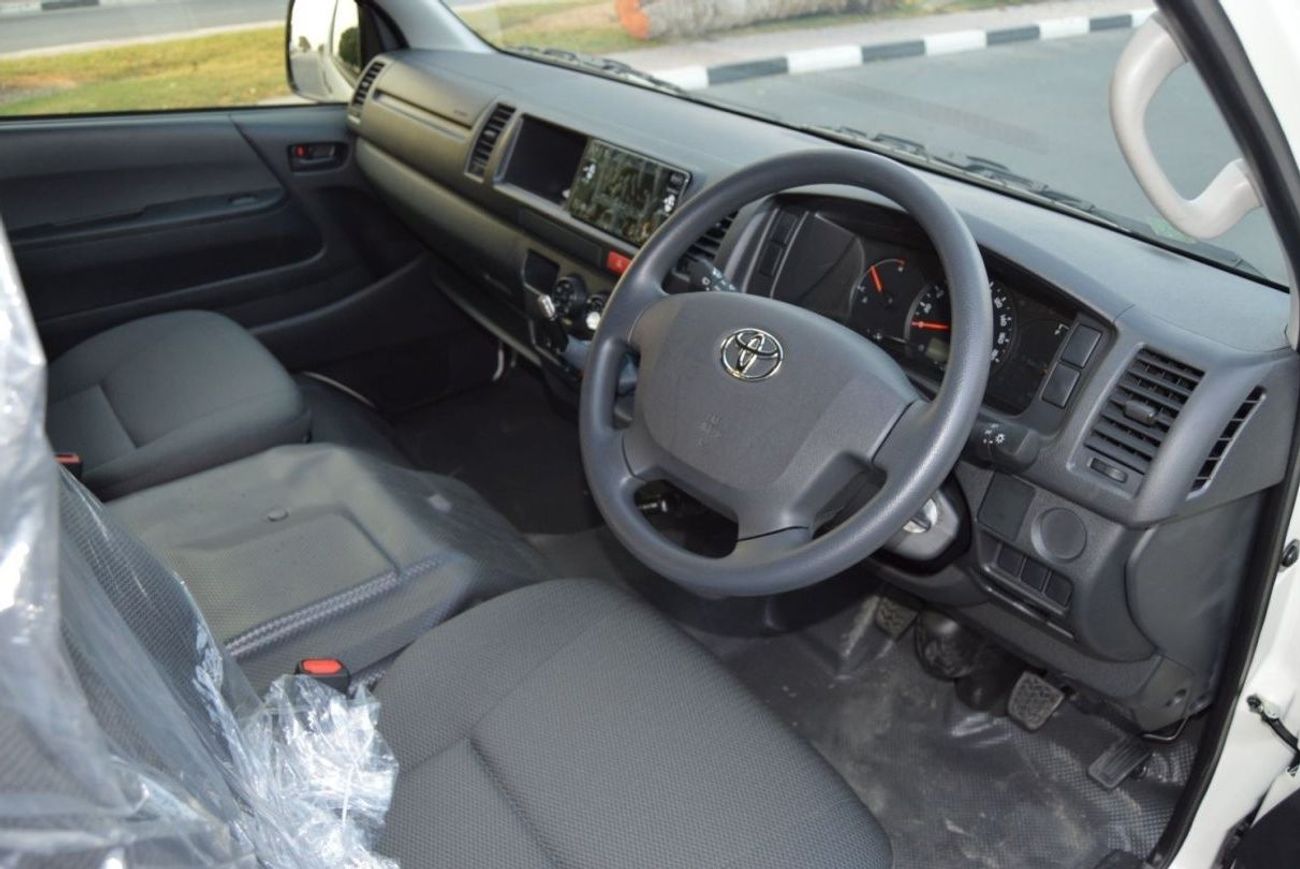 تويوتا هاياس High Roof