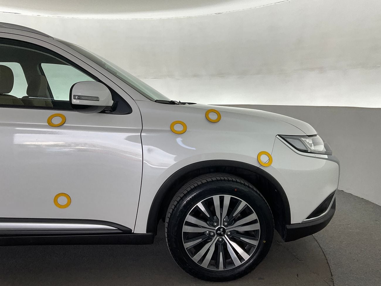 ميتسوبيشي آوتلاندر 2.5 GLX AUTO 4WD 7SEAT ML FABRIC SEATS | شامل الضمان | 0 ﺪﻔﻋﺓ ﺃﻮﻟﻯ