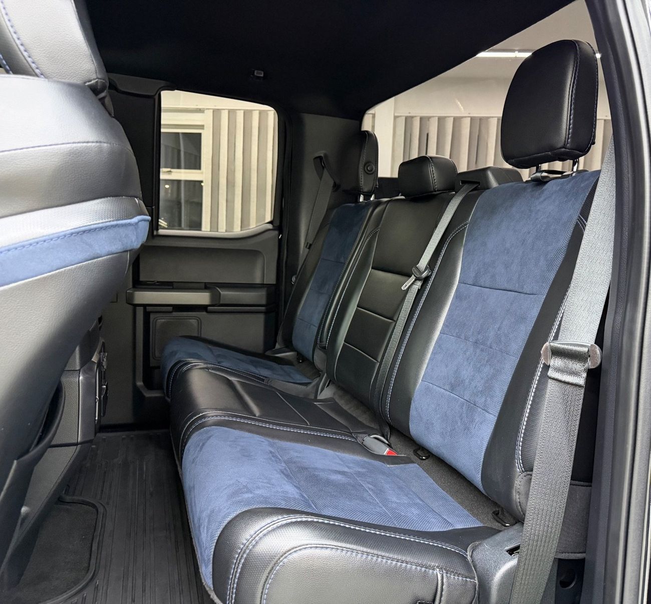 فورد إف-150 رابتور GCC .. FSH .. Warranty .. Original paint .. V6 .. Top Range