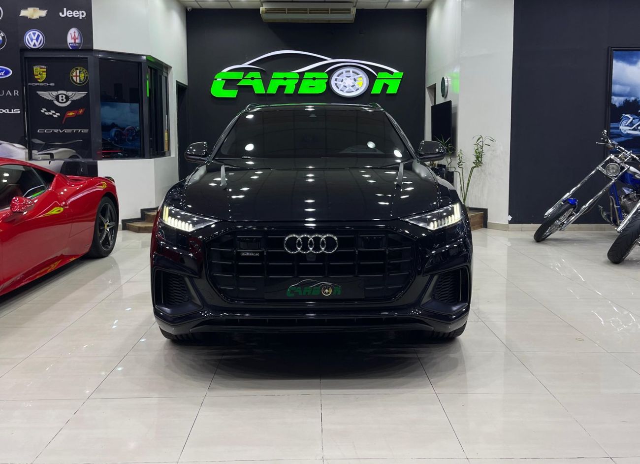 أودي Q8 55 TFSI quattro S-Line sports & Black Gloss package 3.0L (340 HP)