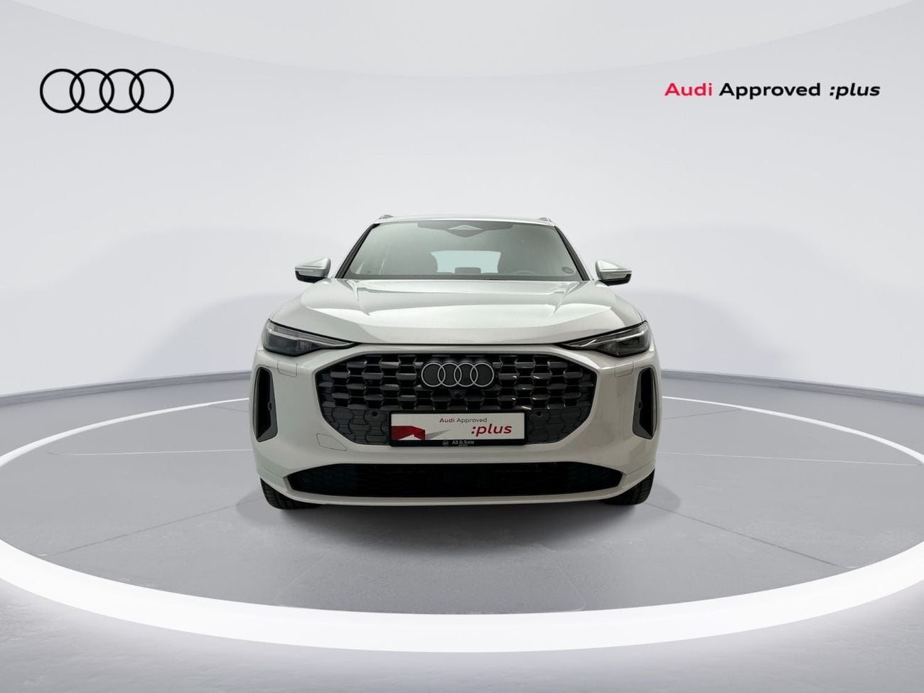 أودي Q5 45 TFSI Quattro 2.0L Q5 SUV TFSI quattro 204hp (Ref# 45595)