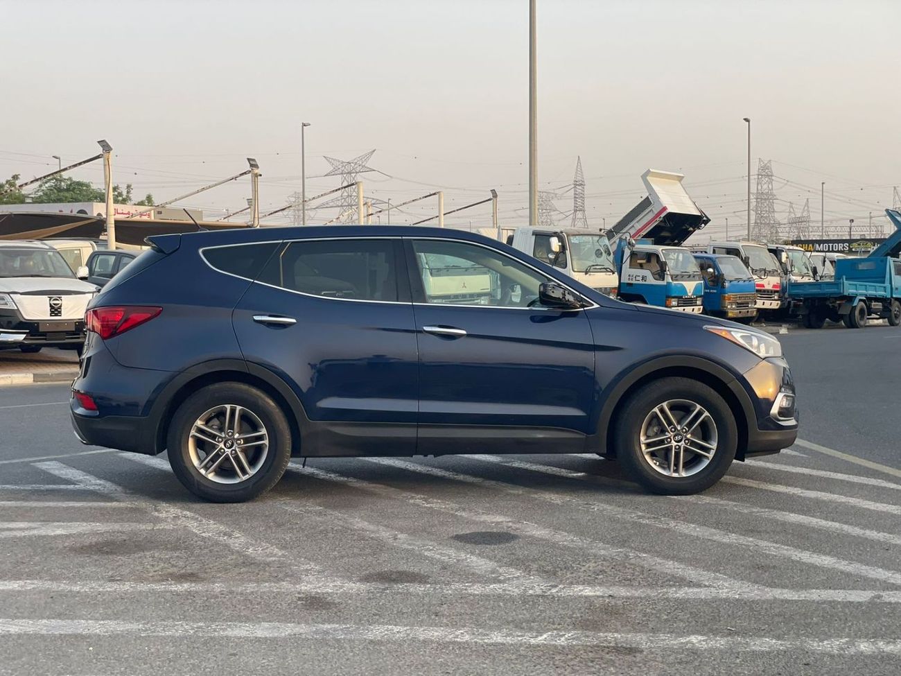 Hyundai Santa Fe 2018 Hyundai Santa Fe 2.4L V4 Sports - Rear CAM - Leather Seats - Cruise Control - 108,000 Mileage