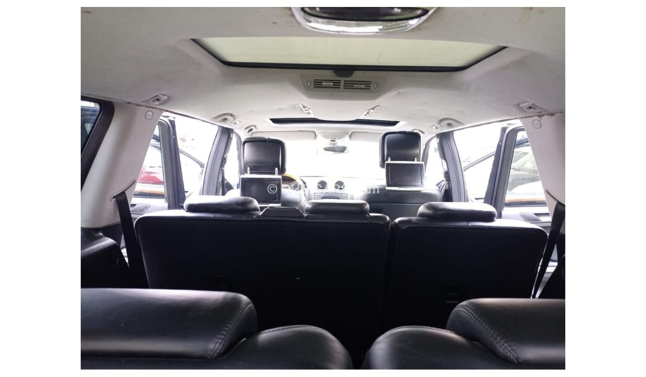 مرسيدس بنز GL 500 موديل 2010 خليجى بانوراما مثبت سرعة تحكم جلد بصمة جناح خلفى رنجات حساسات شاشات خلفية بحالة ممتازة