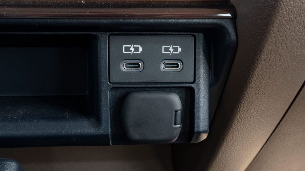 تويوتا لاند كروزر بيك آب 2026 Toyota Land Cruiser LC79 DC 2.8L AT Diesel Full Option