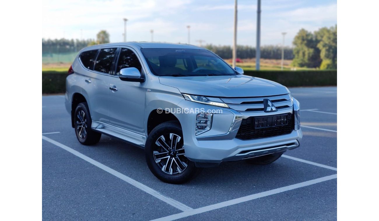 Mitsubishi Montero GLS Premium Mitsubishi Montero 4WD 2020 GCC ORGINAL PAINT - ACCIDENT FREE - PEREFCT CONDITION