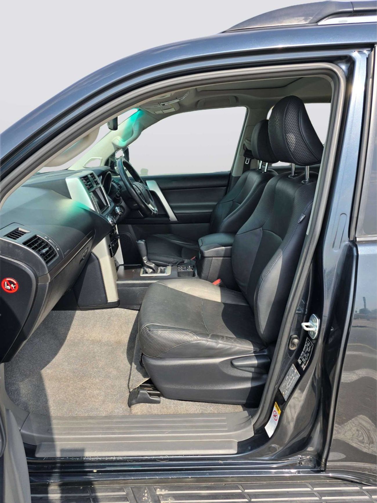 Toyota Prado 4x4 Diesel 3.0L Right Hand Drive (Export Only)