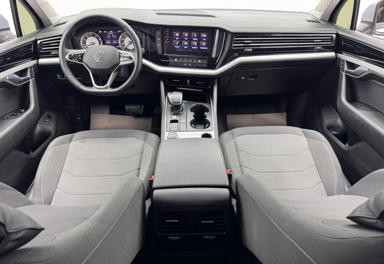 فولكس واجن طوارق Trendline 3.0L 2021 Volkswagen Touareg Trendline, 2026 Volkswagen Warranty, Volkswagen Service Histo