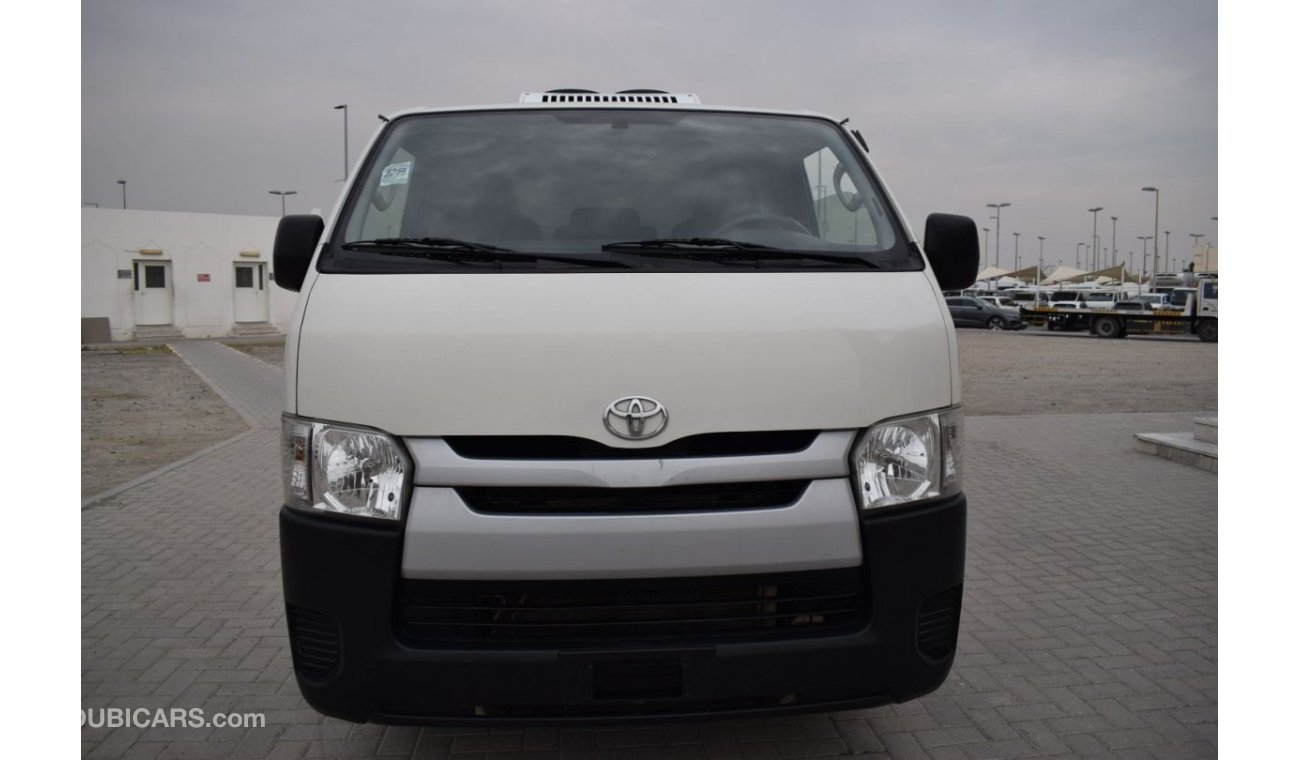 Toyota Hiace GL - Standard Roof Toyota Hiace Chiller, model:2016. Free of accident