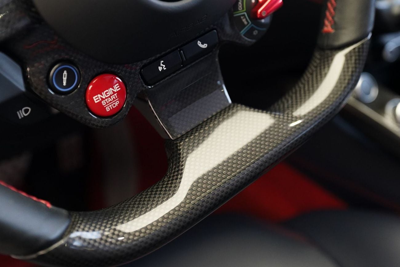 فيراري جي تي سي 4  لوسو T V8