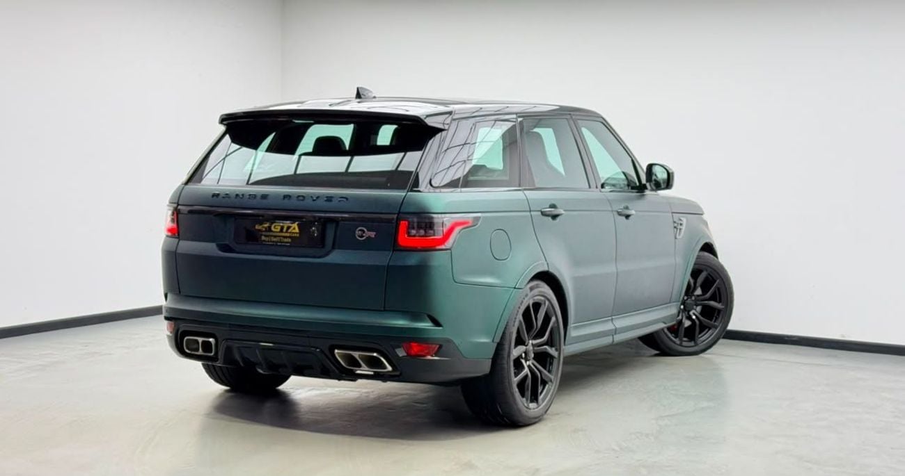 Land Rover Range Rover Sport SVR 2018 Range Rover Sport , Carbon Fiber Package, Fully Loaded, Excellent Condition, GCC