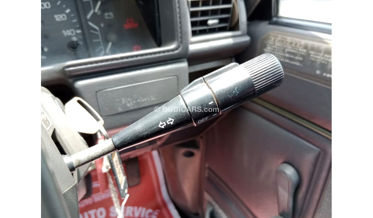 Toyota Hilux TOYOTA HILUX PICK UP RIGHT HAND DRIVE (PM1373)