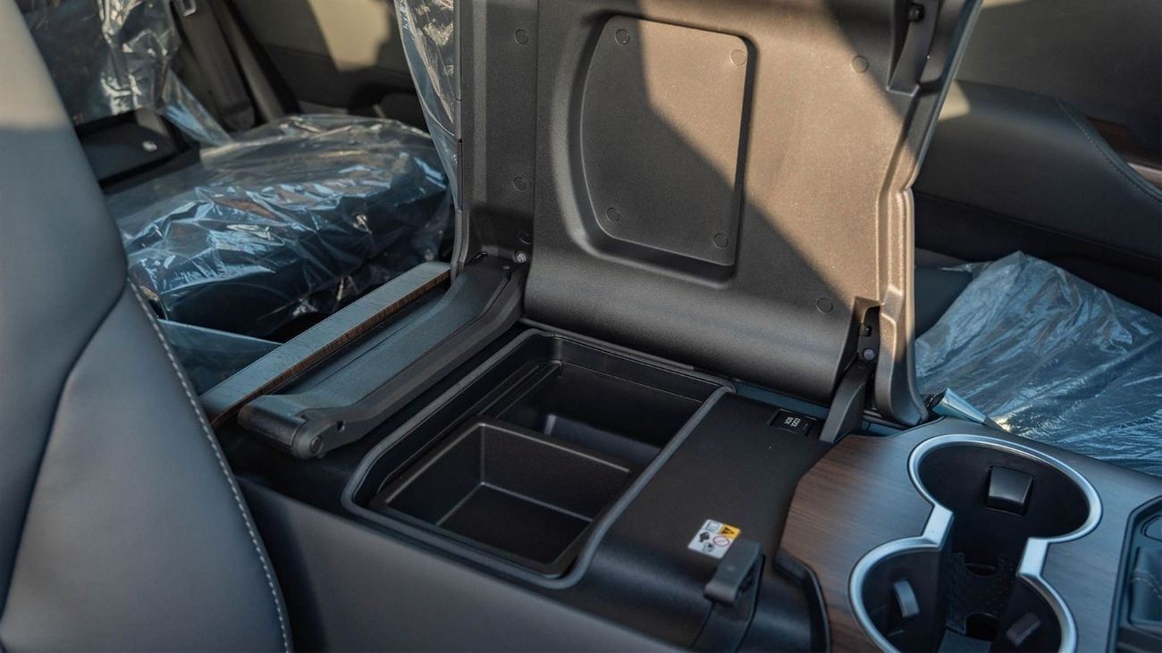 تويوتا لاند كروزر 2025 Toyota Land Cruiser 300 GXR 3.3L Twin Turbo AT Diesel (White)