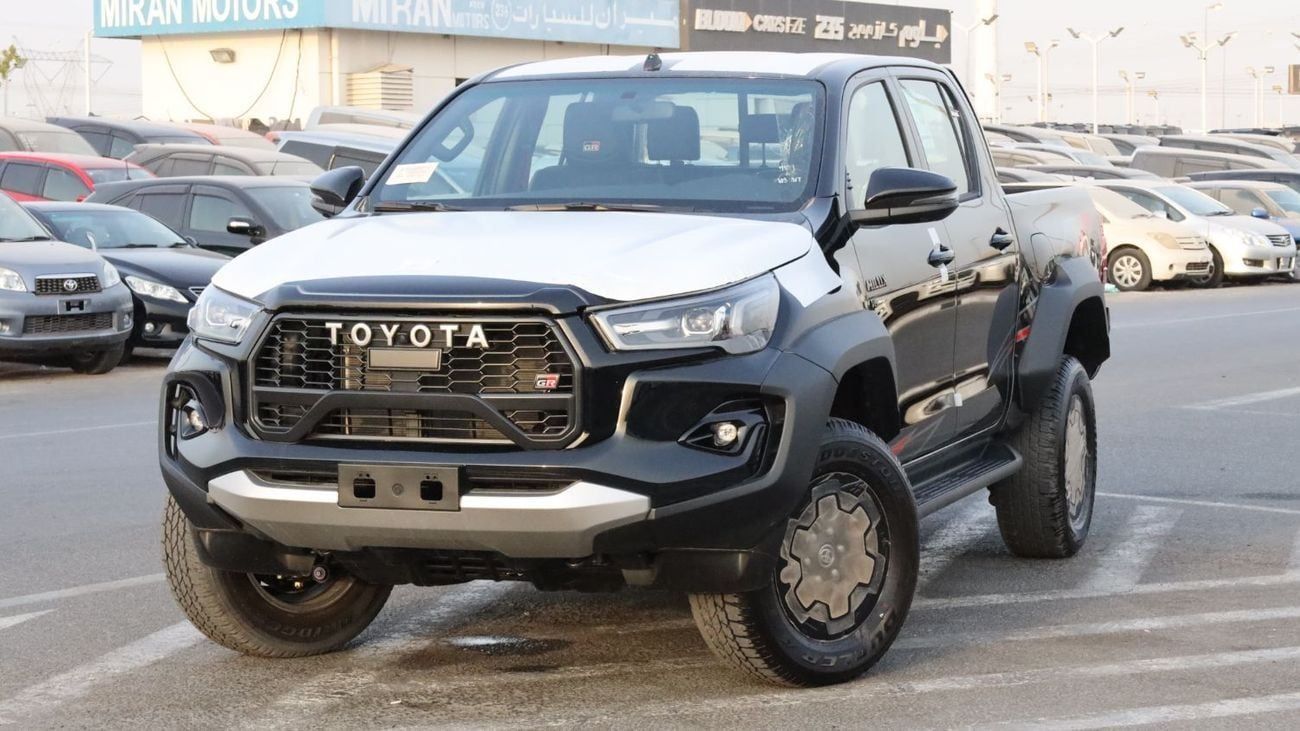 تويوتا هيلوكس GR Sport 4.0L