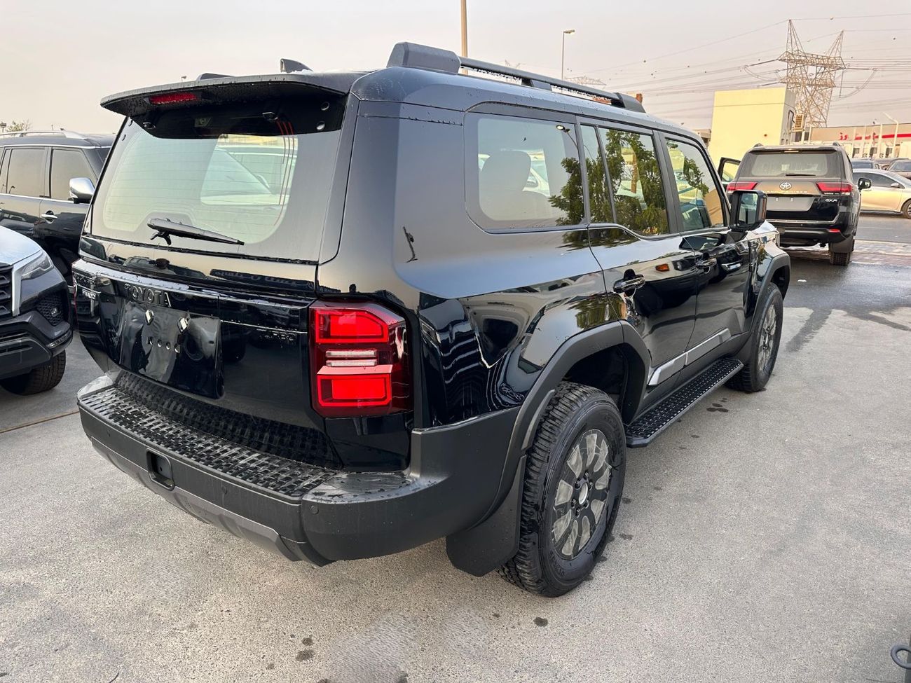 Toyota Prado TOYOTA PRADO 2.4L PET.ADVENTURE PLUS 2025 (EXPORT ONLY)