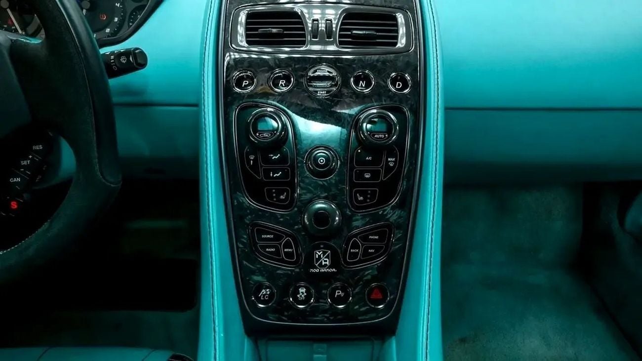 Aston Martin Vanquish STANDARD Aston Martin Vanquish 2014 GCC specs