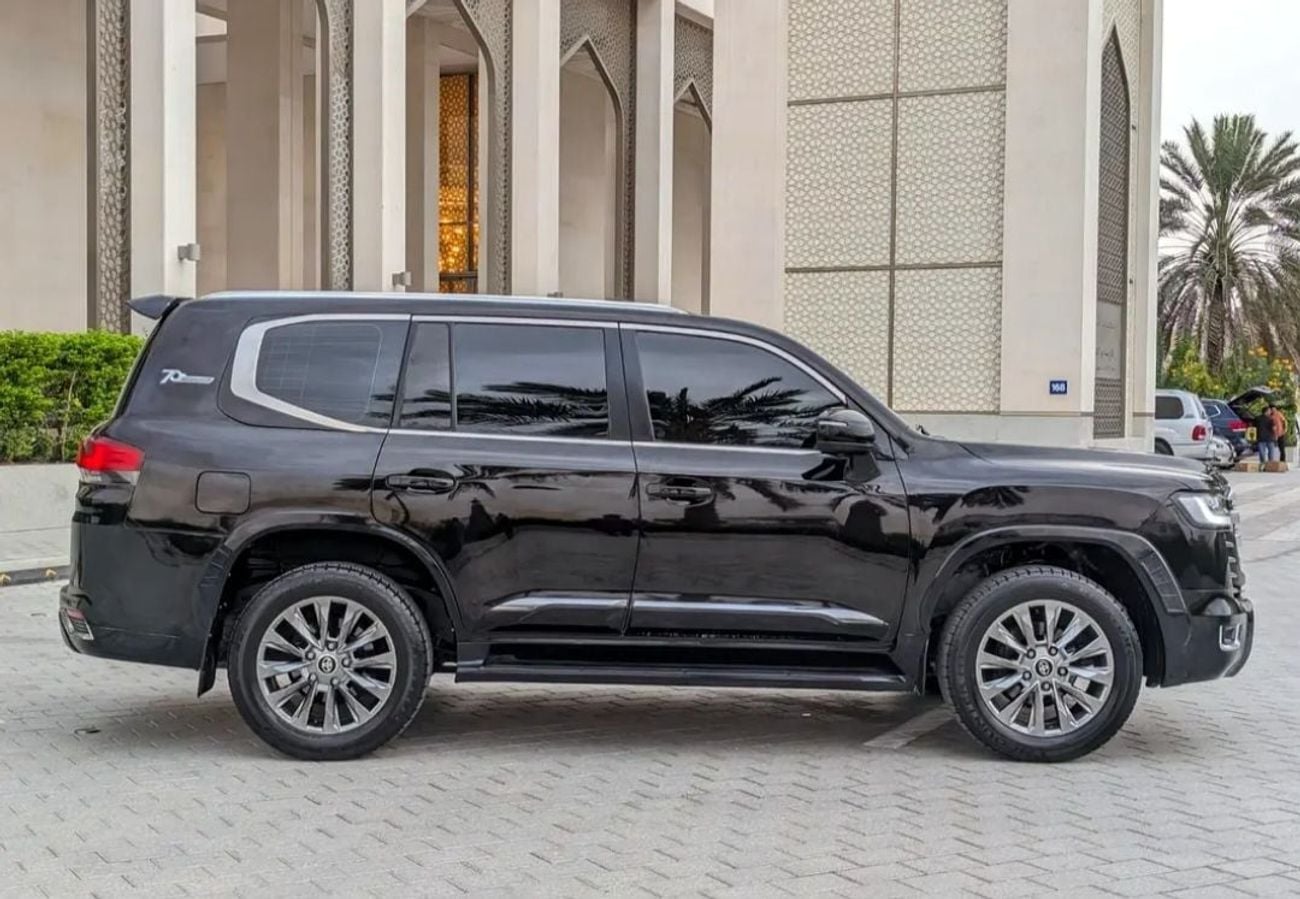 تويوتا لاند كروزر Toyota landcruise 2015Model Modified 2024Model GXR 4.0L Engine Colour Black Transmission Automatic I