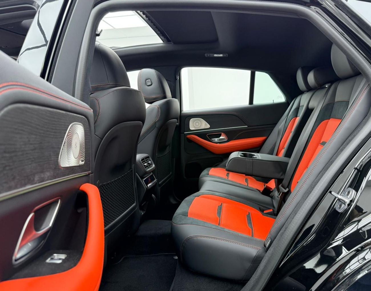 Mercedes Benz GLE53 AMG COUPE 4MATIC+ 2026 Mercedes Benz GLE53 AMG Coupe, 2031 MB Warranty + Service Pack, Very Low Km, Fully Loaded, GCC